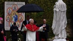 Pope inaugurates new mosaic of Virgin Mary in Vatican Gardens