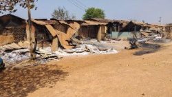 武装集団の襲撃を受けた村　2026年2月5日　ナイジェリア・クワラ州、ウォロ