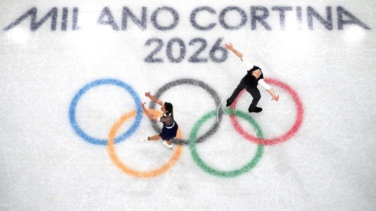 Figure Skating - Team Event - Pair Skating - Short Program