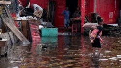 Upepo mkali ulisababisha uharibifu mkubwa nchini Madagascar huku Kimbunga cha Kitropiki Gezani kikipiga kisiwa hicho vibaya sana.