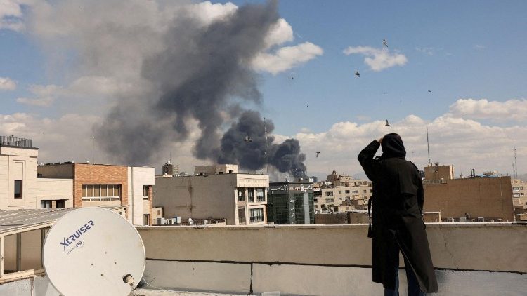 Esplosioni a Teheran: è il quarto giorno della guerra iniziata da Usa e Israele (Reuters)