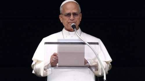 Papa: a paz n&atilde;o se constr&oacute;i com amea&ccedil;as rec&iacute;procas nem com armas que semeiam morte