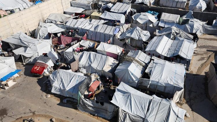 Des Palestiniens déplacés, réfugiés dans un camp à Gaza. 