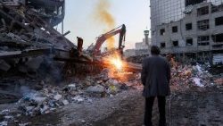 Danni provocati dai bombardamenti su Teheran