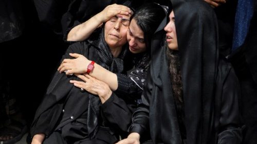 Fermare la guerra "prima che diventi una voragine irreparabile"