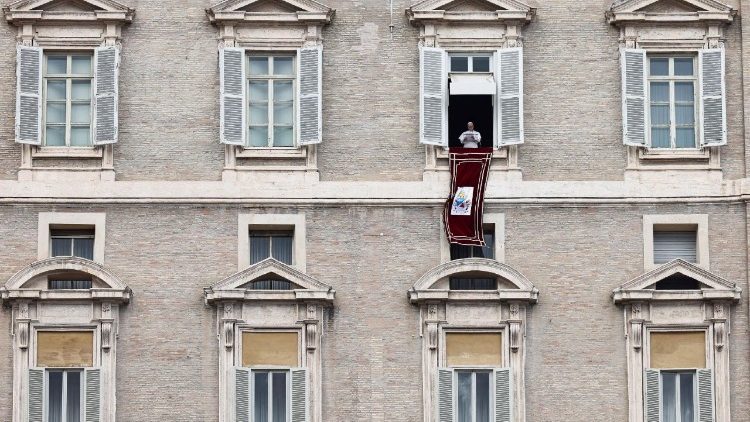 Az első, igazán "otthon" imádkozott Angelus 