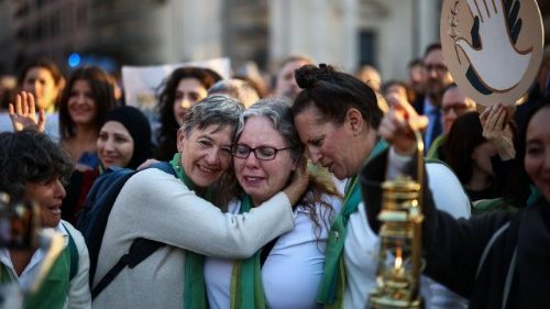 Oriente M&eacute;dio: m&atilde;es palestinas e israelenses marcham pela paz em Roma