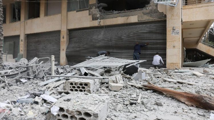 Attacchi delle Forze di difesa israeliane su Beirut (Reuters)