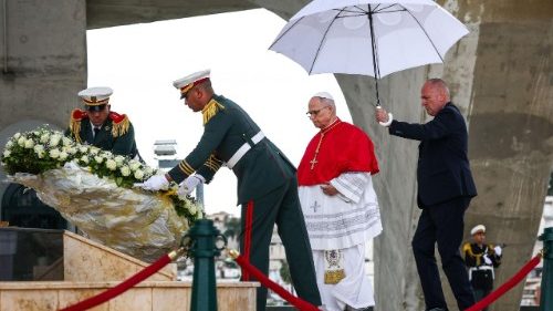 Папа в Алжире: победа в борьбе за свободу приносит мир в сердце