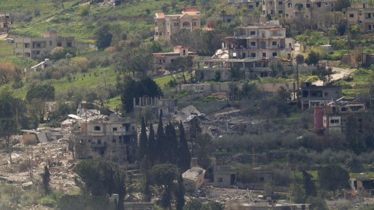 Case danneggiate dalla guerra nel sud del Libano