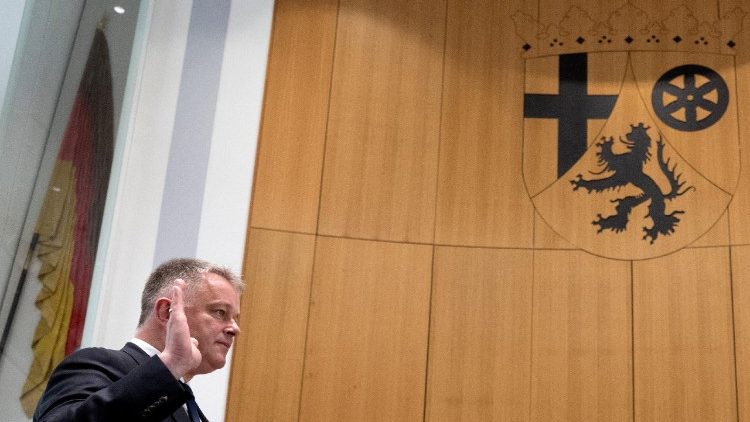 Der neue Ministerpräsident von Rheinland-Pfalz, Gordon Schnieder (CDU) bei seiner ersten Rede vor dem Landtag, 18. Mai 2026 in Mainz 