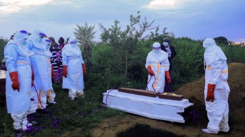 Ebola en RDC: veill&eacute;es fun&eacute;raires et rassemblements interdits en Ituri 