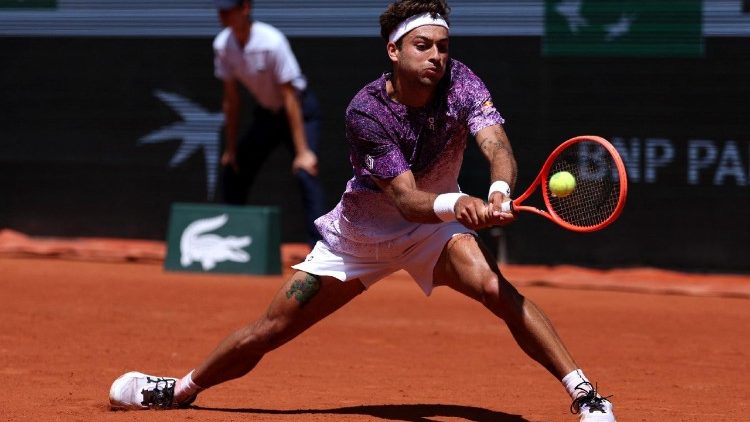 Flavio Cobolli si è qualificato alle semifinali del Roland Garros (Reuters)