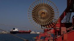 Il porto di Fujairah, negli Emirati Arabi Uniti, l'unico che non affaccia sul Golfo Persico attrezzato per accogliere petroliere