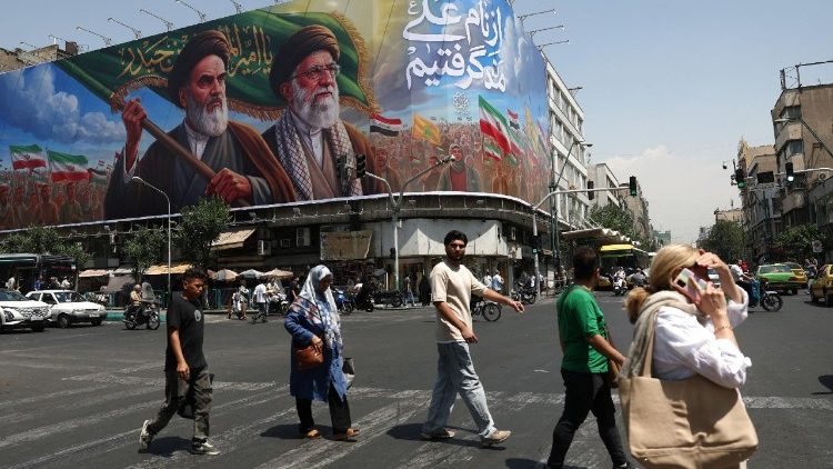 Le strade di Teheran, capitale dell'Iran 