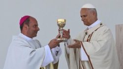 Lev XIV. a biskup diecéze San Cristóbal de La Laguna de Tenerife, Mons. Eloy Alberto Santiago