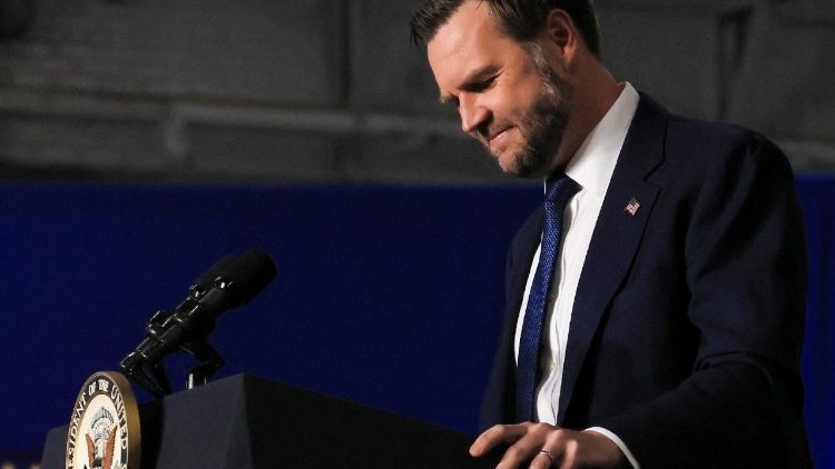 Vizepräsident Vance hält eine Rede