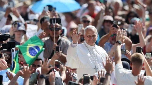 Papa: a Eucaristia &eacute; o ant&iacute;doto contra as divis&otilde;es que minam o nosso mundo