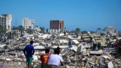 Die Schäden des Erdbebens in Caraballeda, La Guaira