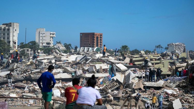 Die Schäden des Erdbebens in Caraballeda, La Guaira