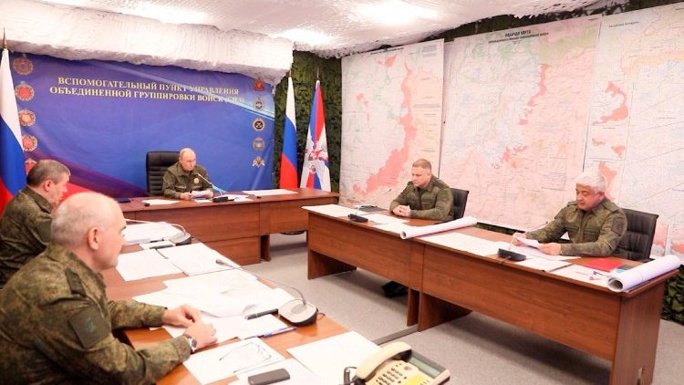 Putin incontra il comando delle forze armate russe