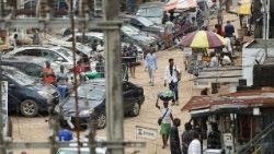 Nigeria. Le strade di Lagos, la più grande città del Paese africano