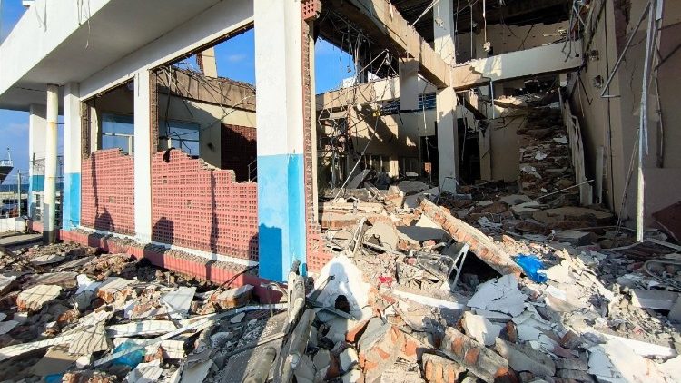 A heavily-damaged building at L. Say port following an earthquake in Maumere, Sikka, East Nusa Tenggara province