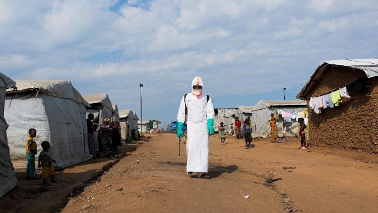 FILE PHOTO: At least 30 deaths at Congo camp show Ebola could be spreading fast