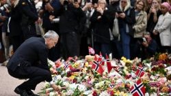 Penghormatan bagi Raja Harald V dari Norwegia yang meninggal pada hari Jumat pada usia 89 tahun