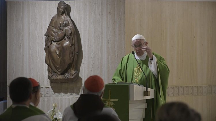 Papa Francisco na Missa na Casa Santa Marta
