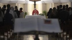 Papa celebra a missa na Casa Santa Marta
