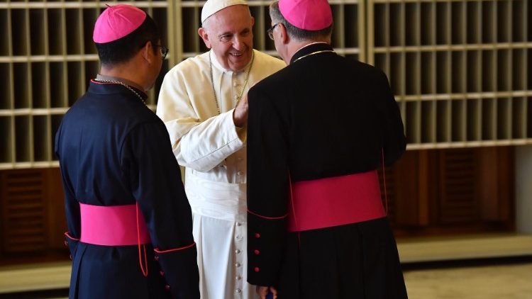 Le Pape à l'ouverture des travaux de la XVe Assemblée générale ordinaire du synode des évêques sur les jeunes, la foi et le discernement vocationnel, en octobre 2018. 