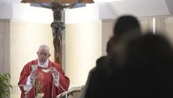 Papst Franziskus bei der Morgenmesse