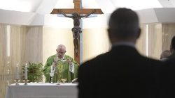 O testemunho de Jesus provoca murmuração