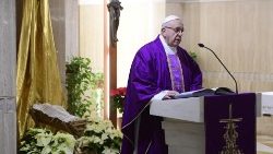 Papa celebra a missa na Casa Santa Marta
