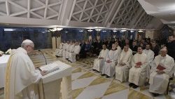 Papa celebra a missa na Casa Santa Marta