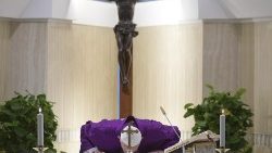 Papa celebra a missa na Casa Santa Marta