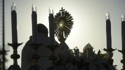 Papst Franziskus beging das Hochfest Fronleichnam im Juni 2019 in der Gemeinde Santa Maria Consolatrice in Casal Bertone