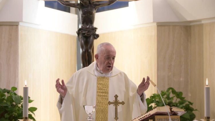 Papst Franziskus bei der Frühmesse