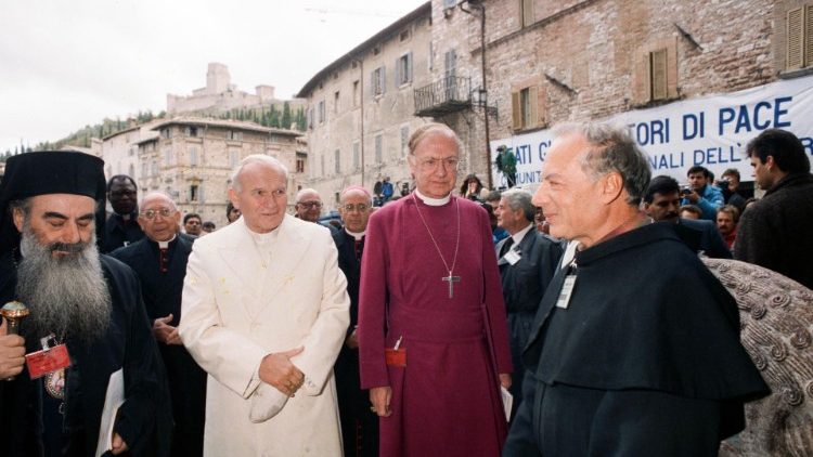 Johannes Paul II. 1986 mit christlichen Kirchenführern in Assisi
