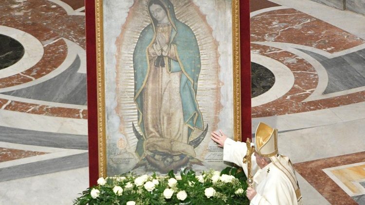Santo Rosario en honor a la Virgen de Guadalupe en el Vaticano - Vatican  News