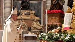 O Papa durante a Santa Missa de Natal de 2020 (Vatican Media)