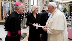 Stefania Giannini with Pope Francis on 5 May 2021