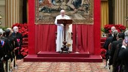 Папата се сретна со Дипломатскиот кор акредитиран во Светиот Престол