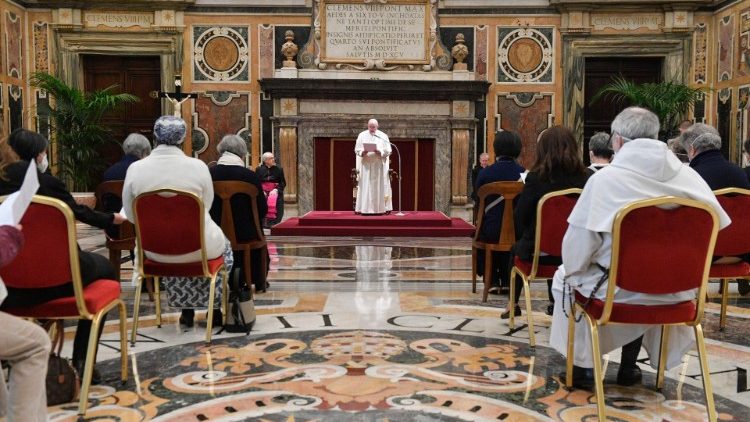 教宗接见圣母奥斯定女修会全体大会成员