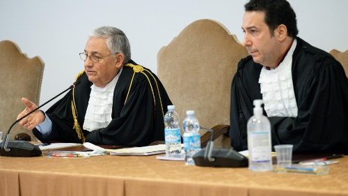 वाटिकन मुकदमे के अभियुक्तों को कुल 37 साल जेल की सज़ा सुनाई गई