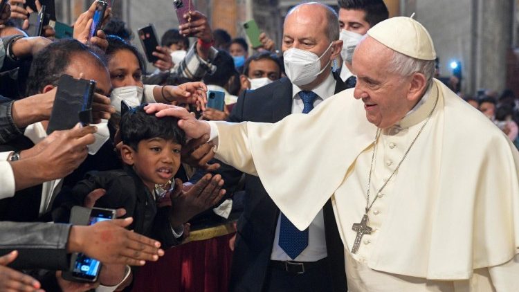 2022.04.25 教宗接见在意大利的斯里兰卡团体