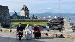 쥐스탱 트뤼도 총리, 메리 사이먼 총독과 만난 프란치스코 교황