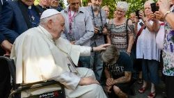 Papa Francesco con i poveri della Fraternità del Canada