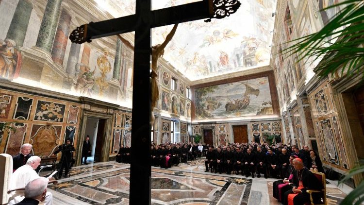 Udienza ai partecipanti al corso per rettori e formatori dei seminari latinoamericani.